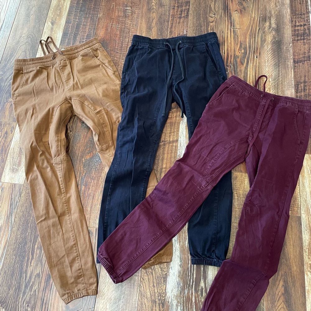 PacSun Sweatpants & Joggers in Brown and Black